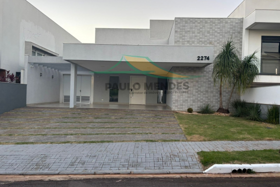 Casa 218m Umuarama-PR 453