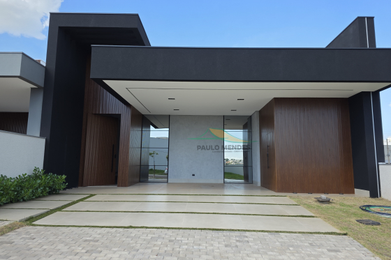 Casa à venda - 196m² - CONDOMÍNIO JARDIM DE VERSAILLES, Umuarama-PR