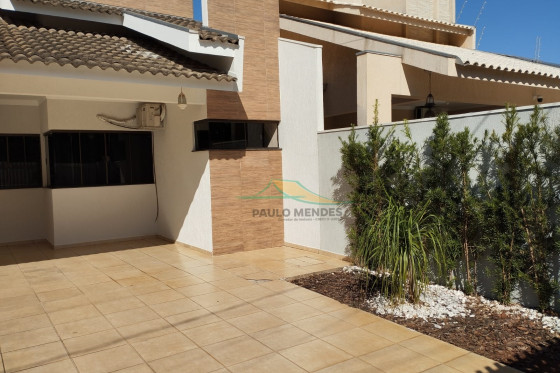 Casa à venda - 178.23m² - Av. Rio Grande do Norte, zona lV, Umuarama-PR