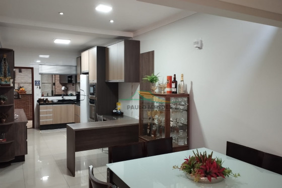 Casa à venda - 178.23m² - Av. Rio Grande do Norte, zona lV, Umuarama-PR