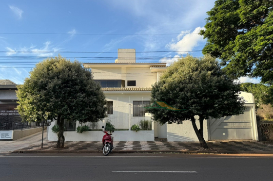 Sobrado à venda - 351m² - ZONA ll, Umuarama-PR