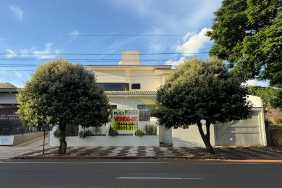 Sobrado à venda - 351m² - ZONA 2, Umuarama-PR