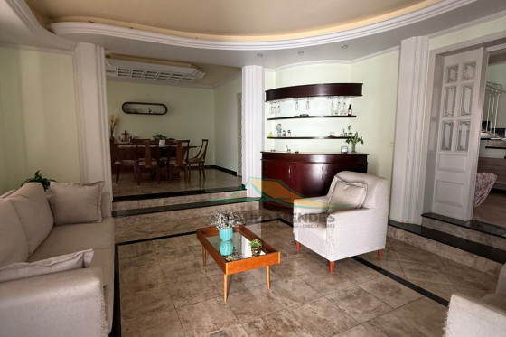 Sobrado à venda - 351m² - ZONA 2, Umuarama-PR
