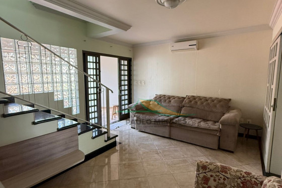 Sobrado à venda - 351m² - ZONA 2, Umuarama-PR