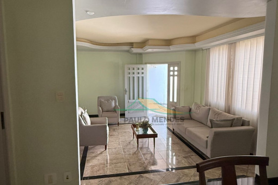 Sobrado à venda - 351m² - ZONA 2, Umuarama-PR