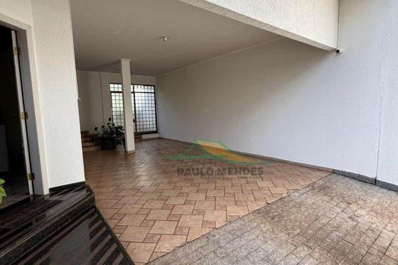 Sobrado à venda - 351m² - ZONA 2, Umuarama-PR