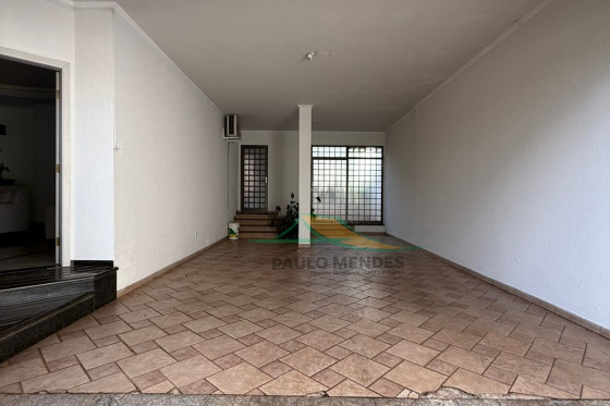 Sobrado à venda - 351m² - ZONA 2, Umuarama-PR