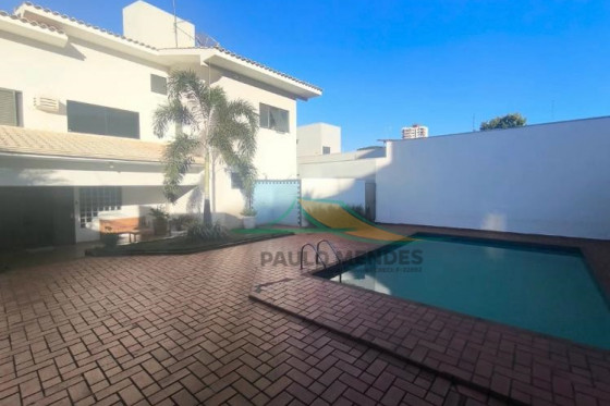 Sobrado à venda - 351m² - ZONA 2, Umuarama-PR