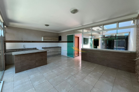 Sobrado à venda - 246m² - ZONA ll, Umuarama-PR