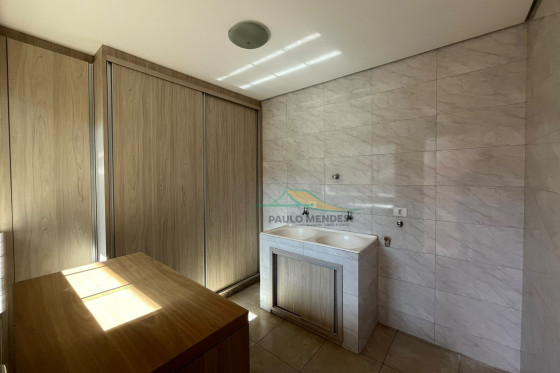Sobrado à venda - 246m² - ZONA ll, Umuarama-PR