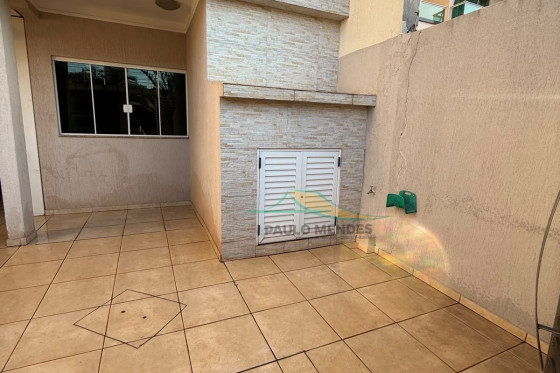 Sobrado à venda - 246m² - ZONA ll, Umuarama-PR