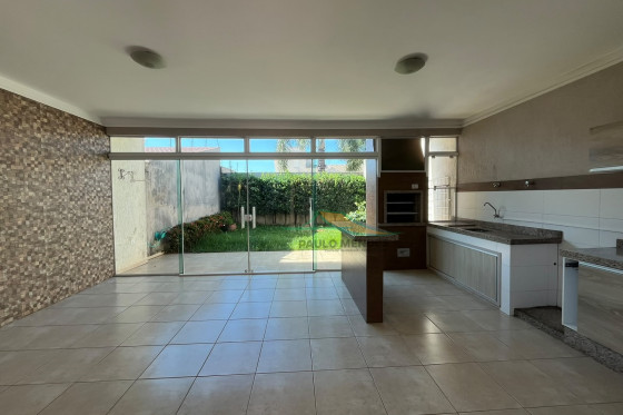 Sobrado à venda - 246m² - ZONA ll, Umuarama-PR