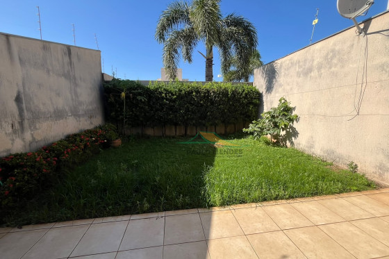 Sobrado à venda - 246m² - ZONA ll, Umuarama-PR