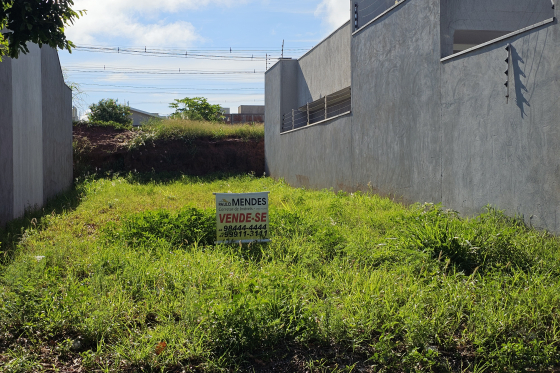 Terreno 140m Umuarama-PR 444
