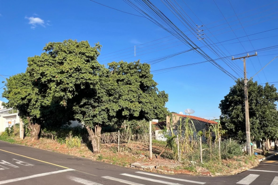 Terreno à venda - 183.75m² - PARQUE DO LAQGO, Umuarama-PR