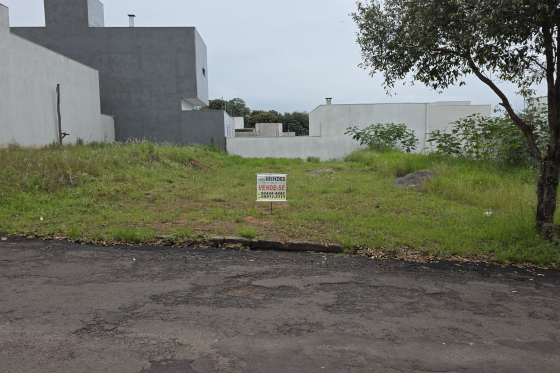 Terreno à venda - 165m² - JARDIM SANTA CLARA, Umuarama-PR