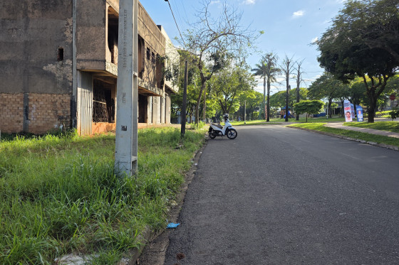 Terreno à venda - 207.64m² - PRAÇA TAMOIO, Umuarama-PR