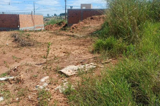 Terreno à venda - 134.16m² - JARDIM JANINA ll, Umuarama-PR