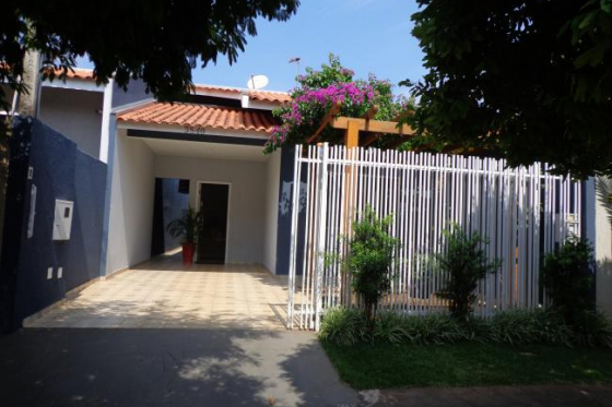 Casa 105m Umuarama-PR 85