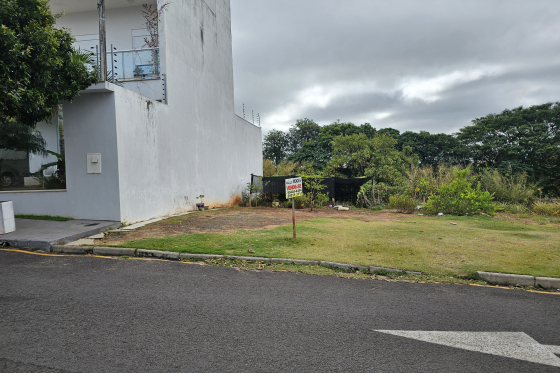 Terreno 177.33m Umuarama-PR 413