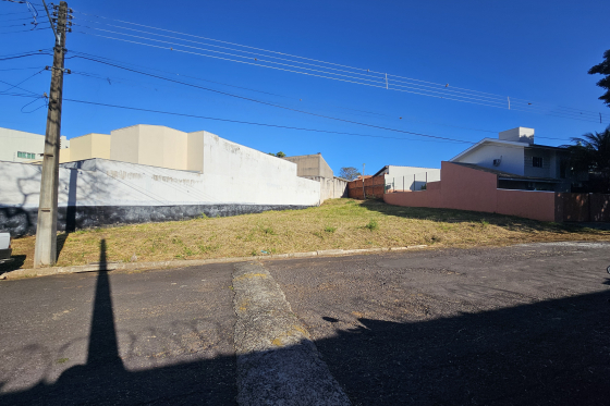 Terreno 437m Umuarama-PR 414
