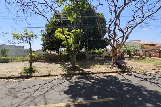 Terreno 616.83m Umuarama-PR 428